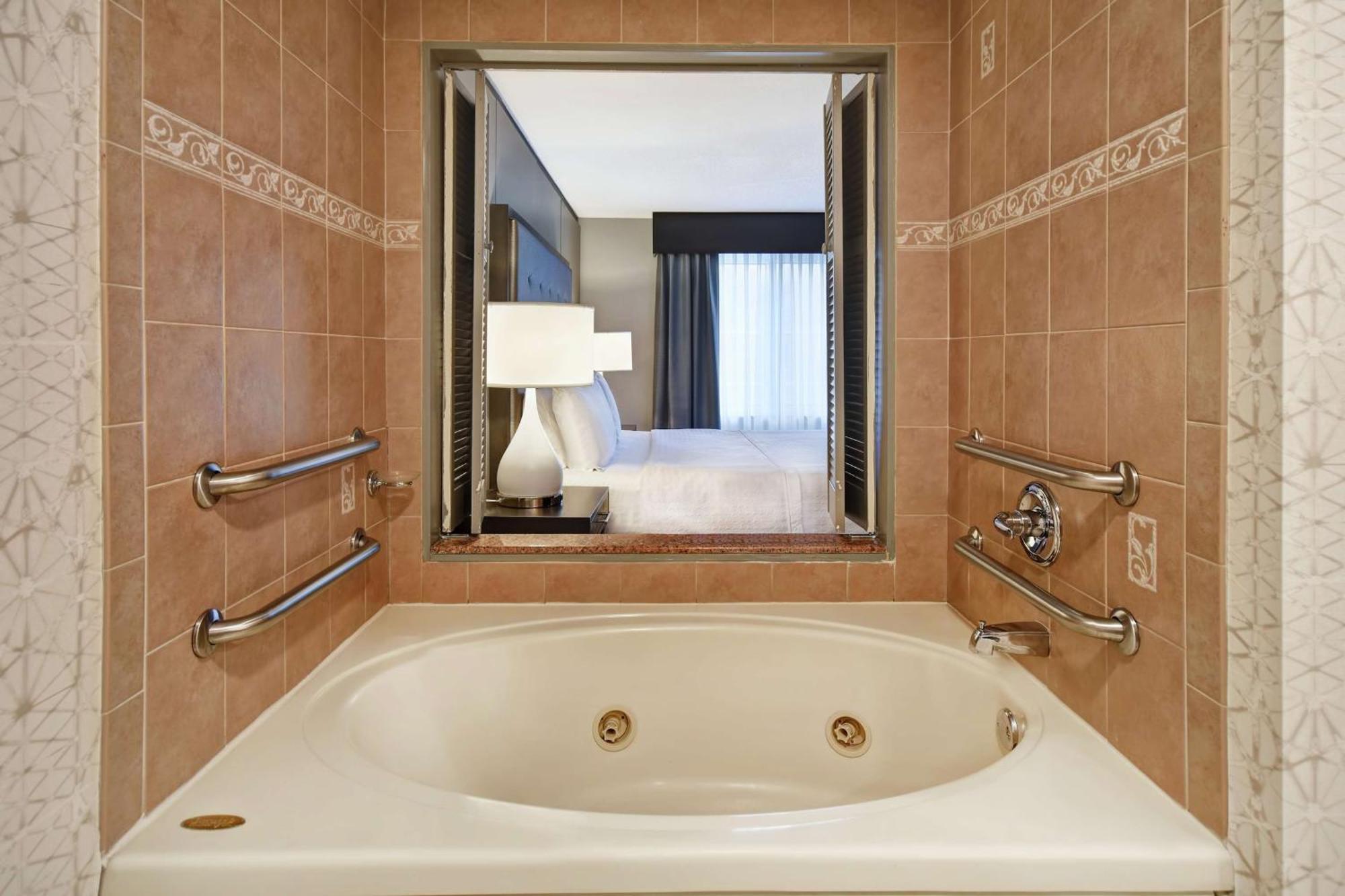 Homewood Suites By Hilton Edgewater-Nyc Area Esterno foto